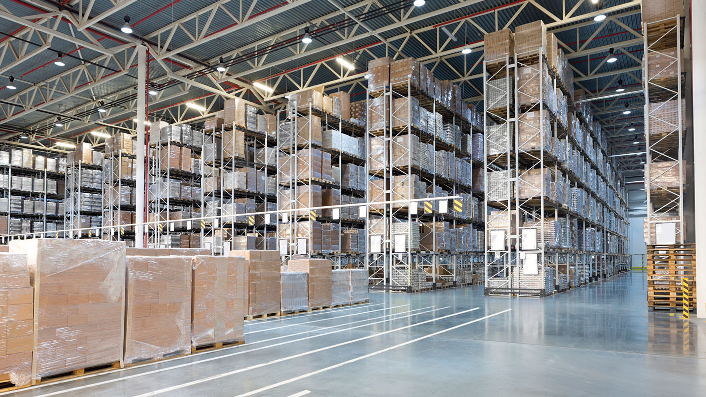 We have 3000 m2 of FORS warehouses located in Paris area and in North of Paris Area.